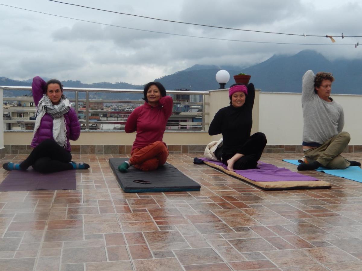 Shine Homestay Famille Francophone - Shine Home And Apartment 카트만두 외부 사진